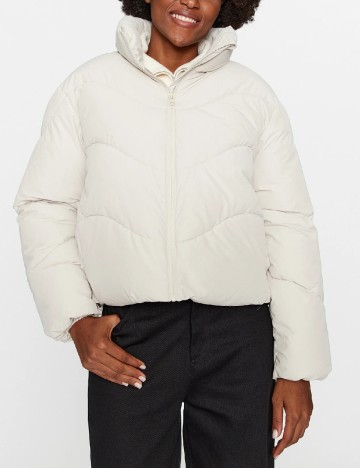 
						Geaca Vero Moda, ecru