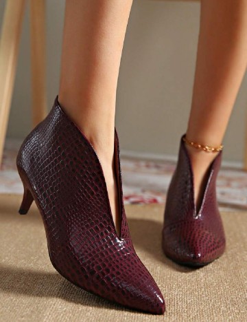 
						Botine SHEIN, visiniu
