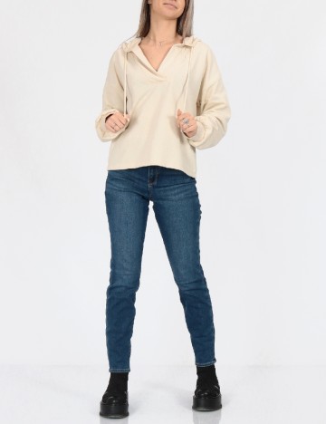 
						Hanorac Vero Moda, ecru