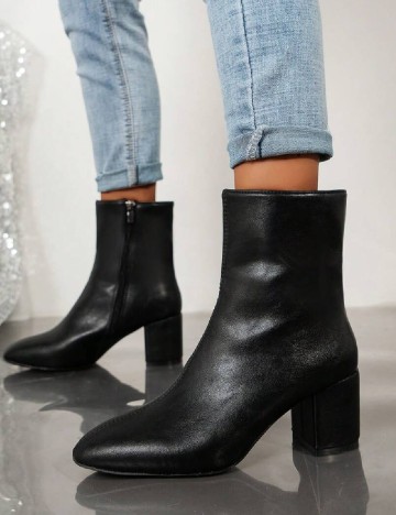 
						Botine SHEIN, negru