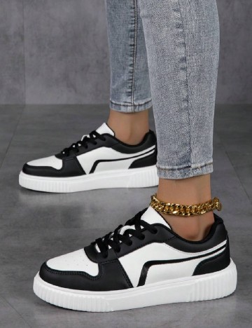 
						Adidasi SHEIN, negru