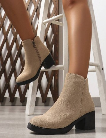 
						Botine SHEIN, crem