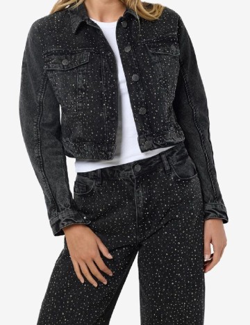 Jacheta Noisy May, negru