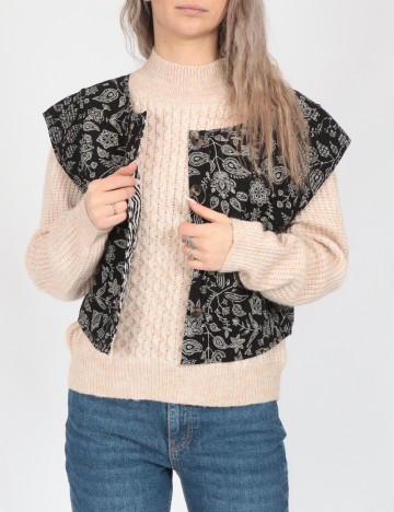 
						Vesta Only, negru