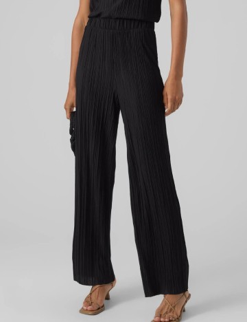 
						Pantaloni Vero Moda, negru