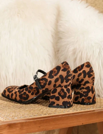 Pantofi SHEIN, animal print