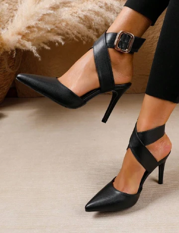Pantofi SHEIN, negru