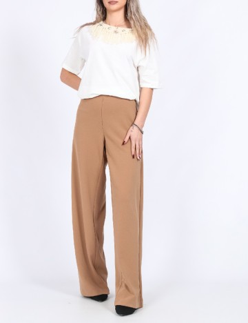 
						Pantaloni Vero Moda, maro