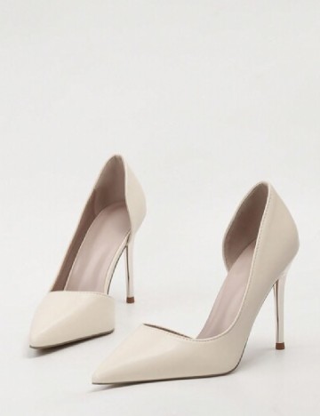 
						Pantofi SHEIN, crem