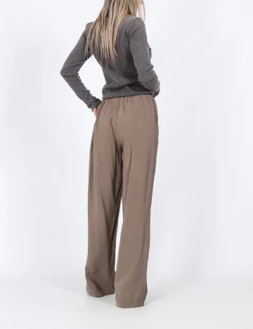 Pantaloni Vero Moda, maro