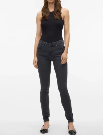 Blugi Vero Moda, gri
