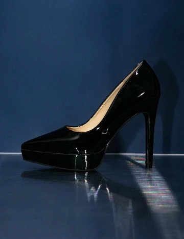 Pantofi SHEIN, negru