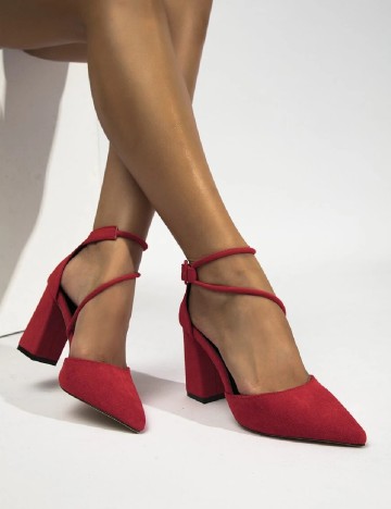 
						Pantofi SHEIN, rosu