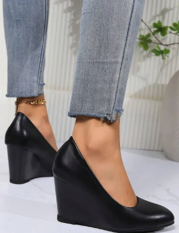Pantofi SHEIN, negru