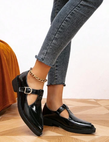 Pantofi SHEIN, negru