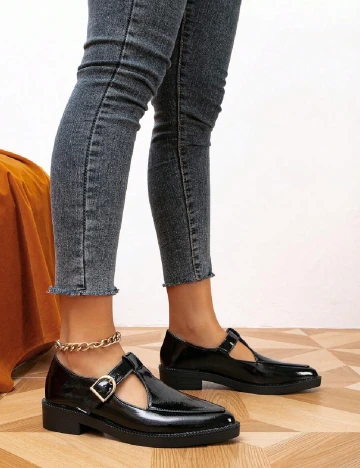 Pantofi SHEIN, negru
