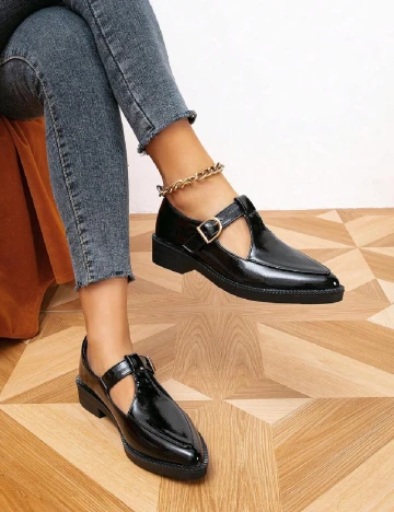 Pantofi SHEIN, negru