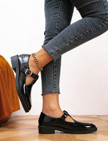 Pantofi SHEIN, negru