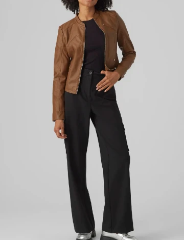 Jacheta Vero Moda, maro