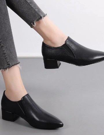 
						Pantofi SHEIN, negru