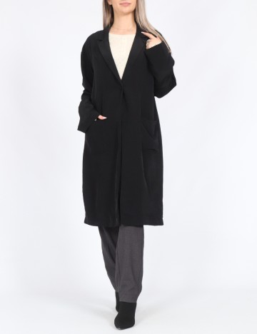 
						Jacheta Pieces, negru