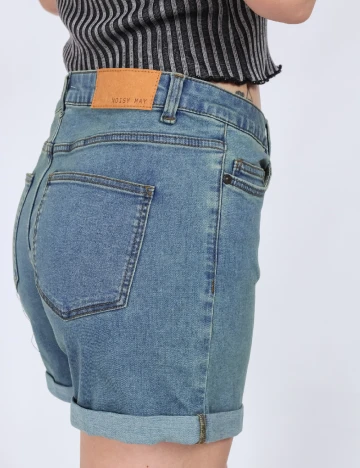 Pantaloni scurti Noisy May, albastru Albastru