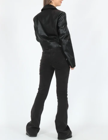 Jacheta Only, negru