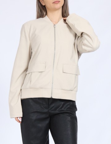 
						Jacheta Vero Moda, crem