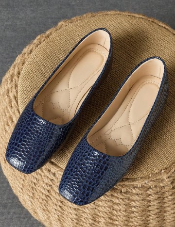 
						Balerini SHEIN, bleumarin