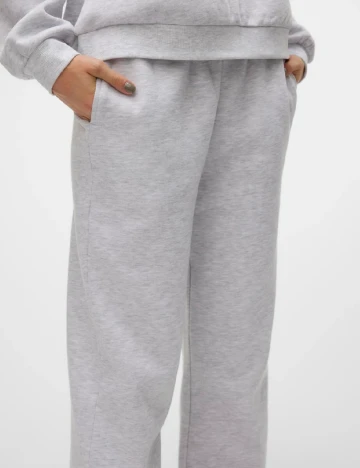 Pantaloni Vero Moda, gri