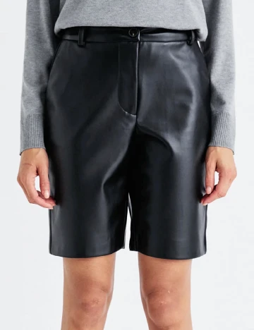 Pantaloni scurti Vero Moda, negru