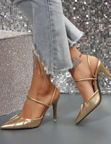 Pantofi SHEIN, auriu