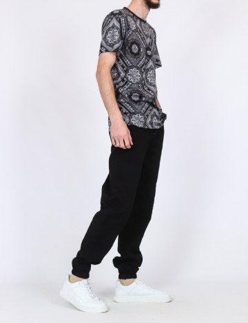 
						Blugi SHEIN, negru