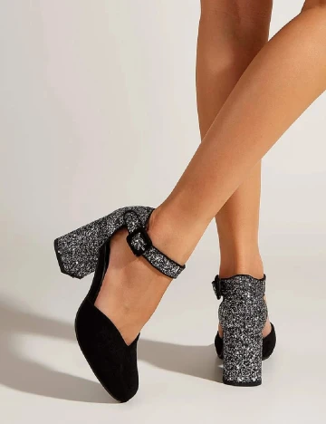 Pantofi SHEIN, negru
