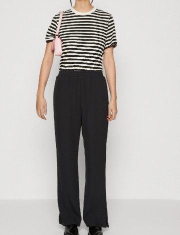 
						Pantaloni Noisy May, negru