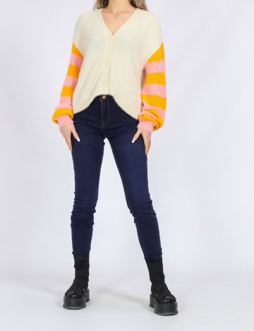 
						Cardigan Only, ecru