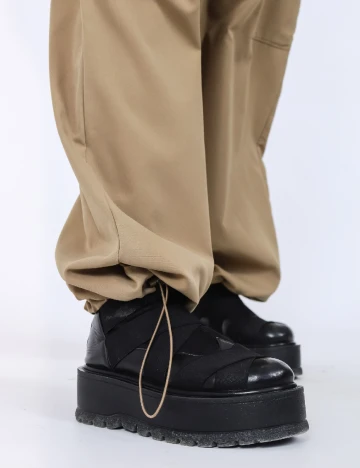 Pantaloni Only, maro