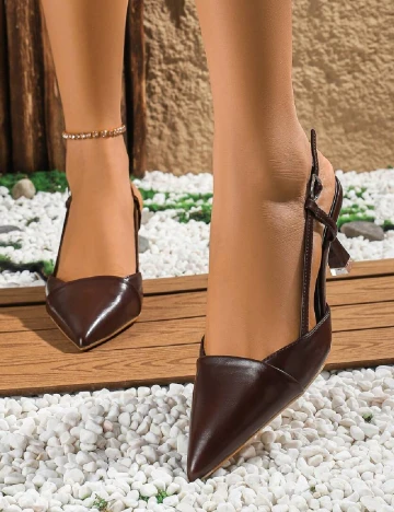 Pantofi SHEIN, maro