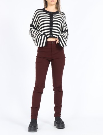 
						Cardigan Only, alb/negru