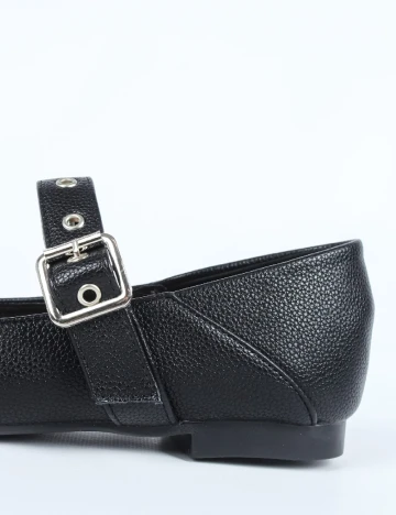 Pantofi SHEIN, negru