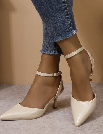 
						Pantofi SHEIN, crem