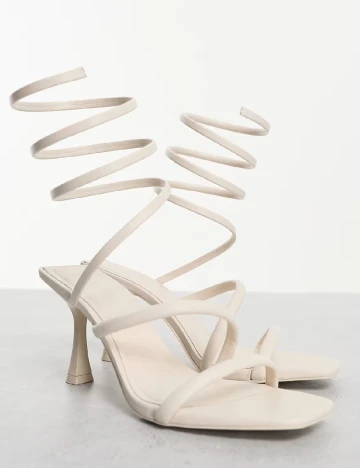 Sandale Stradivarius, crem