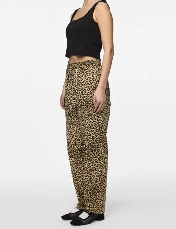 Pantaloni Pieces, animal print