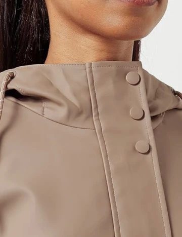 Jacheta Vero Moda, maro deschis