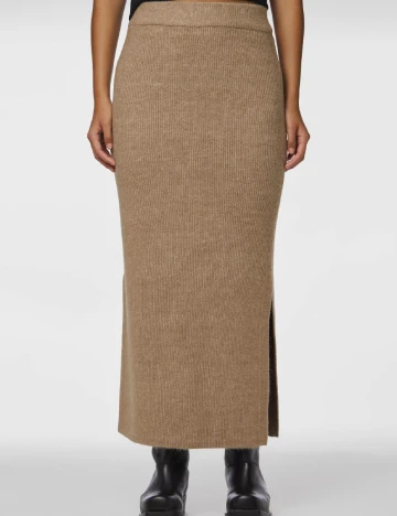 Fusta Pieces Plus Size, maro
