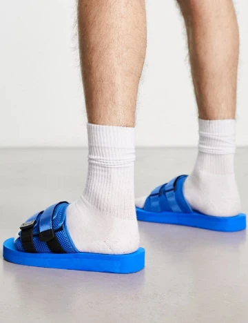 Slapi Public Desire, albastru