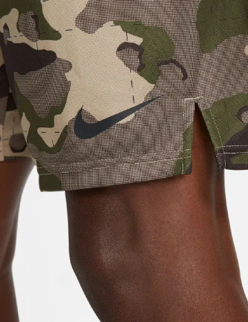Pantaloni scurti Nike, army Verde