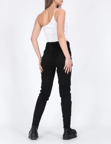 Set topuri 2 bucati Stradivarius, alb/negru
