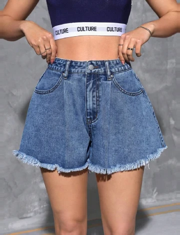 Pantaloni scurti SHEIN, albastru Albastru