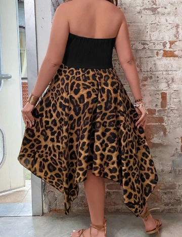 Rochie medie SHEIN CURVE, animal print